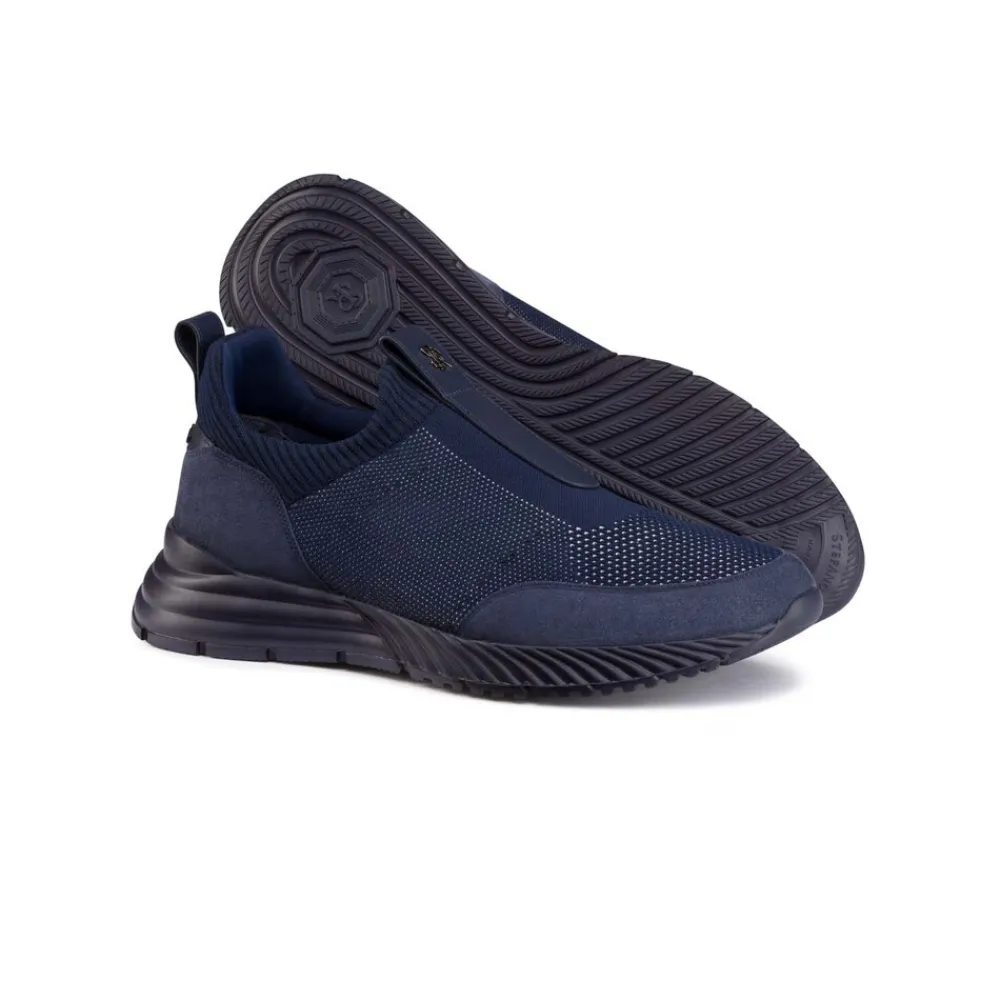 Clearance Slip-On Sneakers Sneakers